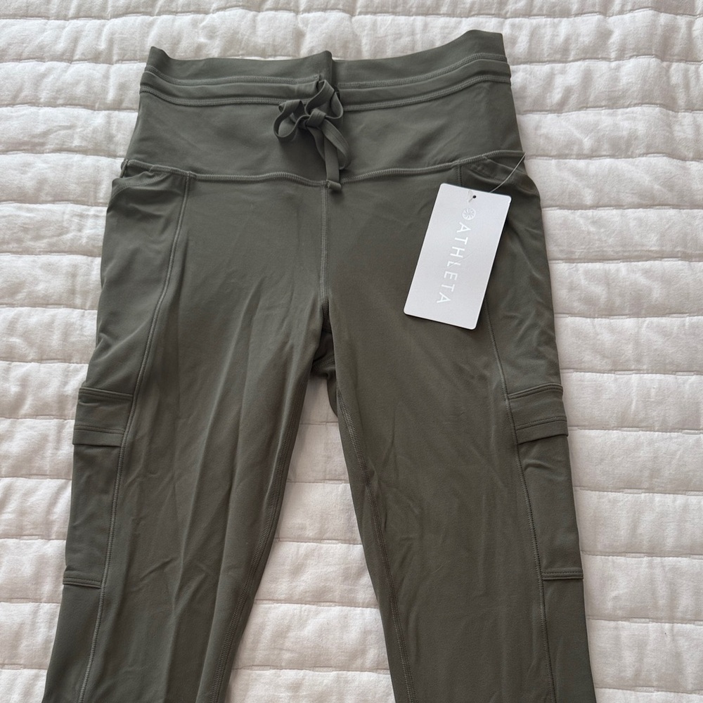 Athleta Sage Green salutation Cargo tight Leggings